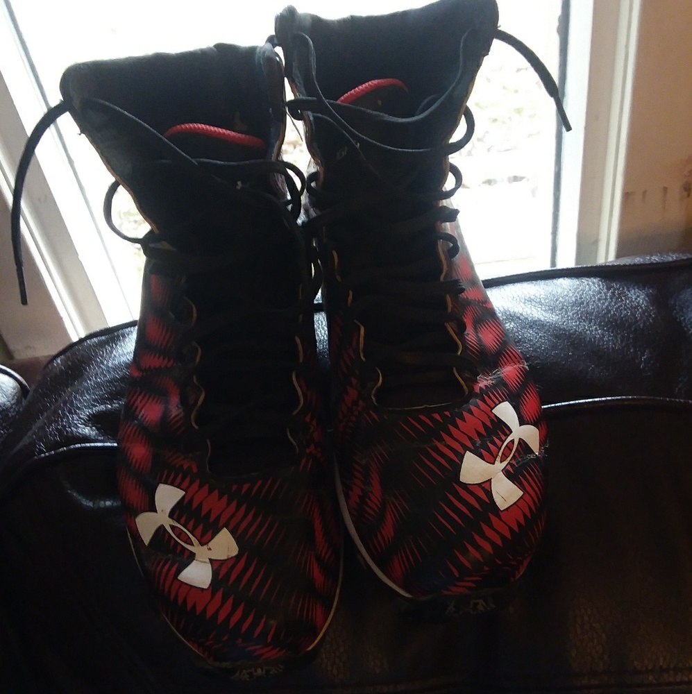 Under armour highlights football cleats